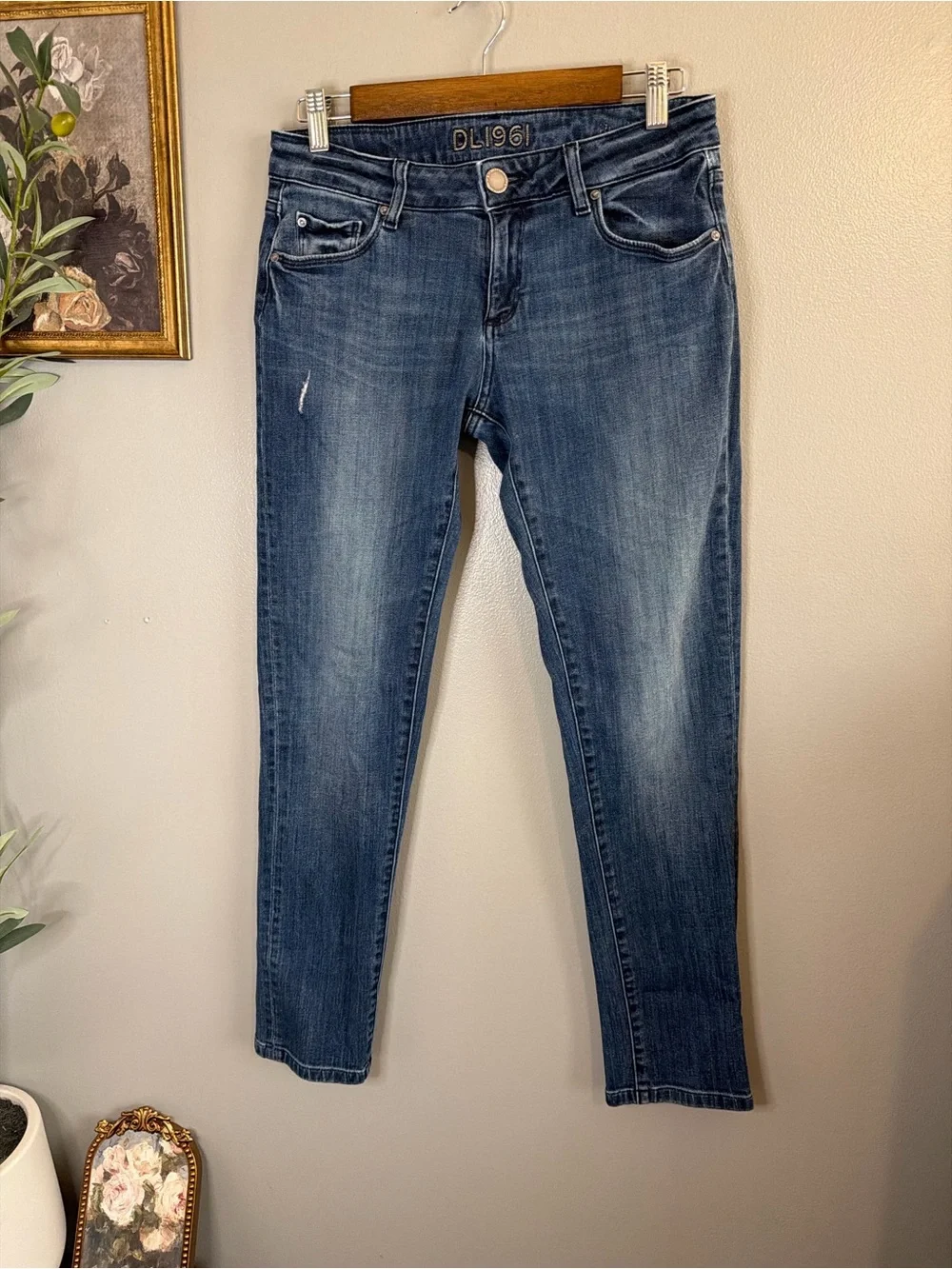 DL1961 Riley Boyfriend Jeans Nassau Wash Size 26 Premium Stretch Denim - Picture 4 of 10